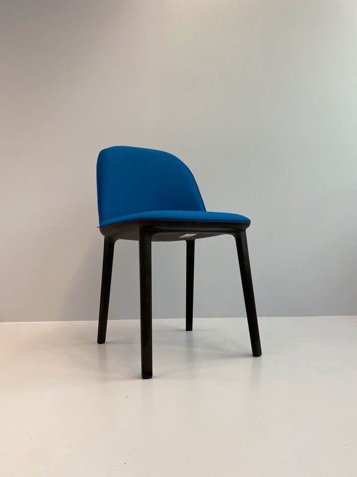 VITRA Stuhl Softshell Side Chair in München