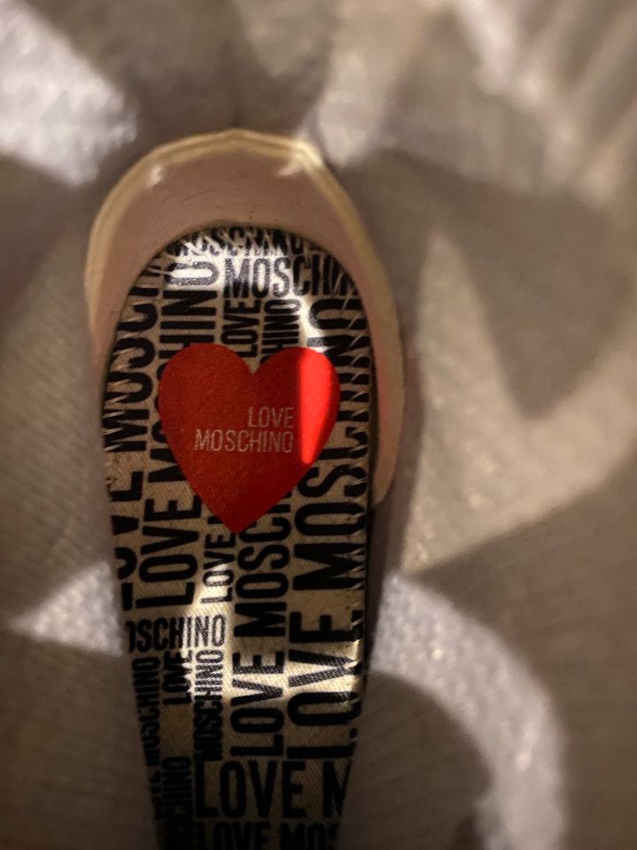 Love Moschino Socken Sneaker / hellgrau / Gr. 39 in Hadamar