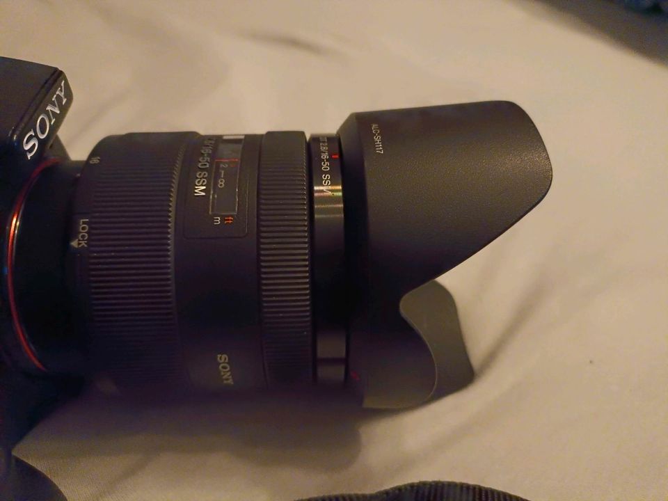 Sony DT 2.8/16-50mm SSM for Sony A in Brackenheim