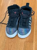 Adidas Color-Changing Sneaker – der Star jeder Partynacht Essen - Rüttenscheid Vorschau