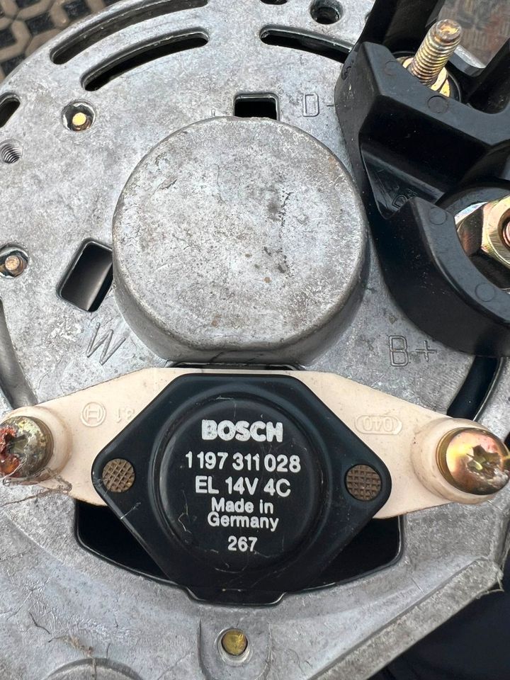 Lichtmaschine BOSCH 0 120 488 200 Opel NEU in Radebeul