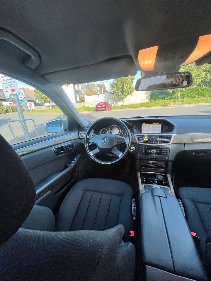 Mercedes E Klasse 350 Benzin in Remscheid