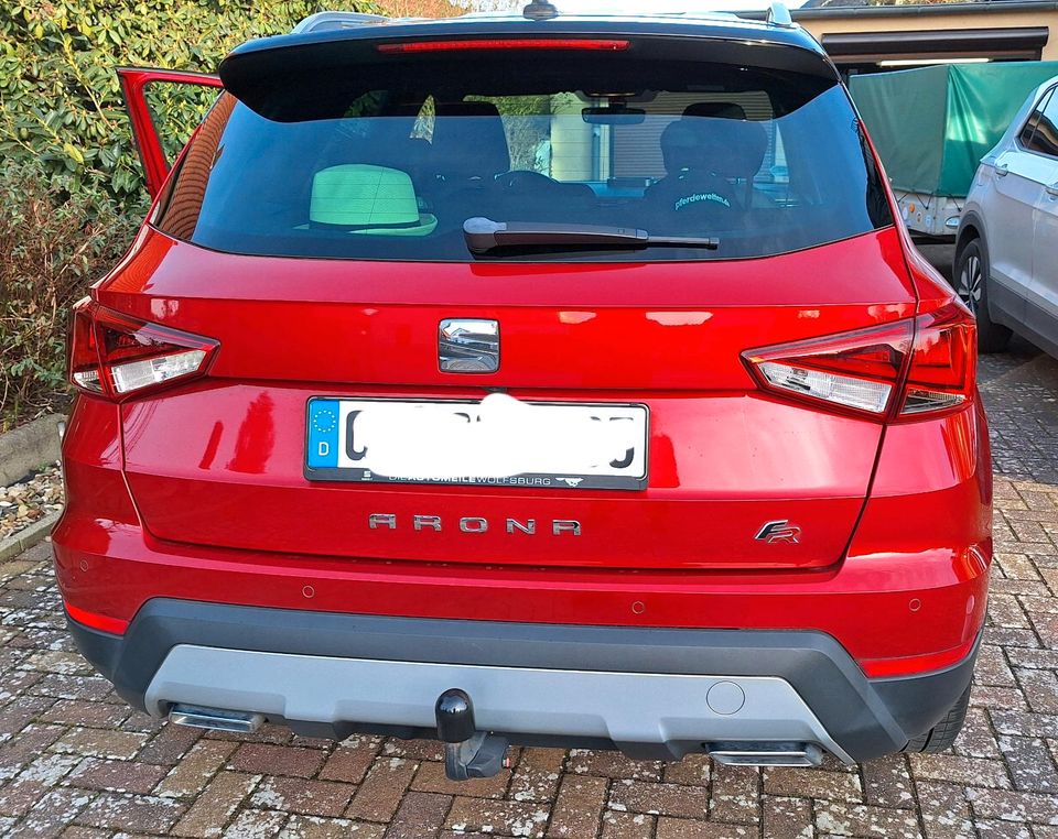 SEAT ARONA mit AHK , Sportausstattung, Automatik in Weyhausen