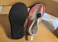 Badeschuhe, Gr. 22/23, rot/weiß gestreift Nordrhein-Westfalen - Bergisch Gladbach Vorschau