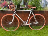 Peugeot Rennrad Vintage 58cm, 28“ Räder (komplett überholt) Düsseldorf - Pempelfort Vorschau