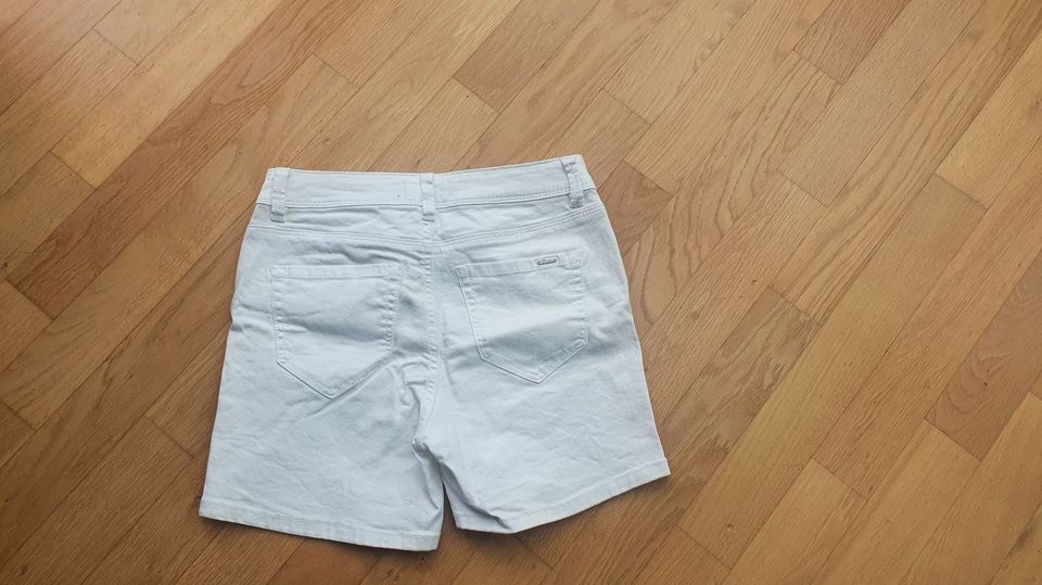 Tom Tailor Shorts weiß Gr. 26 Modell Cajsa in Bad Aibling