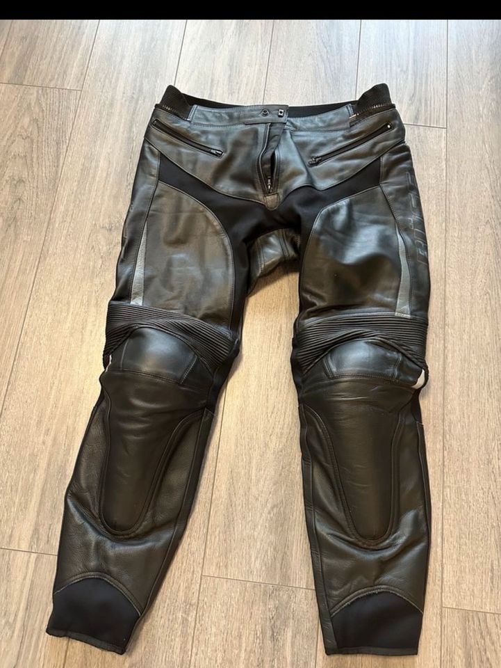 Büse Motorradhose Leder Gr. 56 (2XL) in Oberhausen