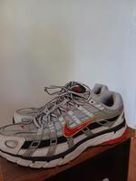 Nike P 6000 rot & gold Größe 40 Köln - Zollstock Vorschau