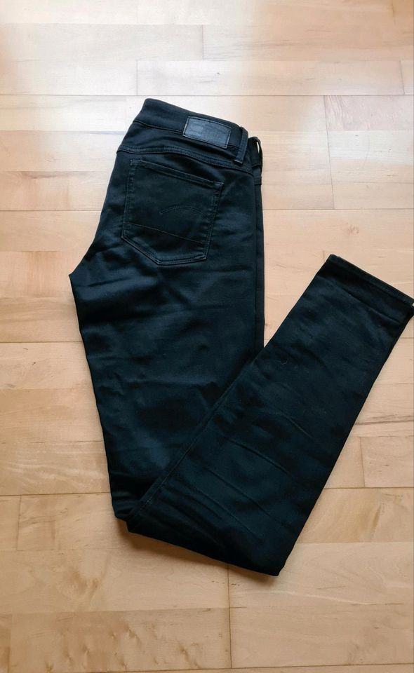 Jeans schwarz von G- Star Gr.27/32 Hose in St. Ingbert