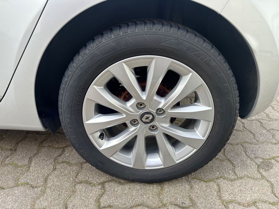 Renault Clio V Experience/NAVI/TEMP/SHZ/FREISPRECH/LMF in Bad Segeberg