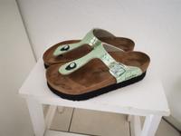 Birkenstock Papillio Zehentrenner grün metallic Gr. 39 Nordrhein-Westfalen - Hünxe Vorschau