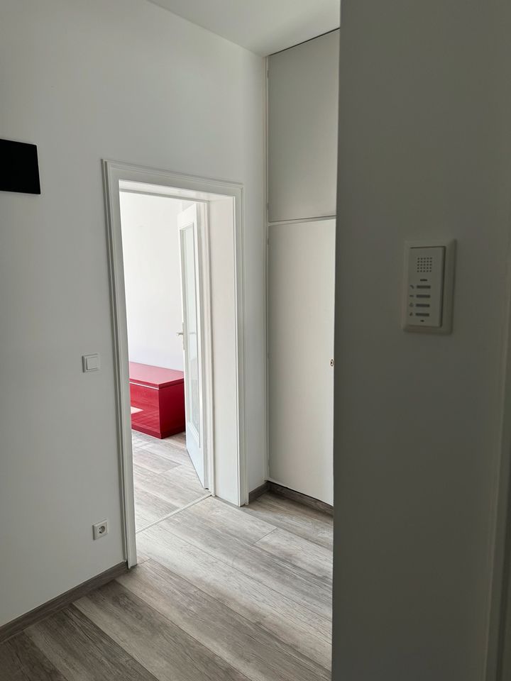Möblierte 2 Zimmer Wohnung inmitten der City in Frankfurt am Main