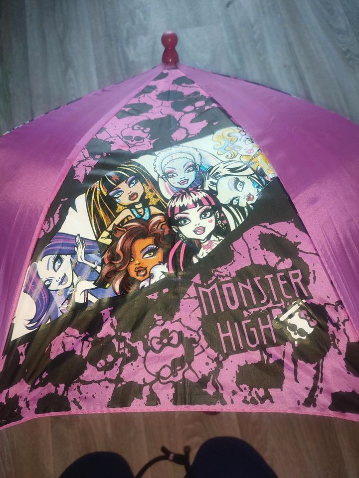 Monster High Regenschirm für Kinder in Duisburg