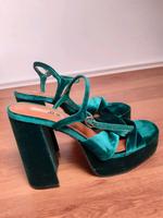 Plateau Sandalen grün 39  high heels Samt Plateaus Essen - Altenessen Vorschau