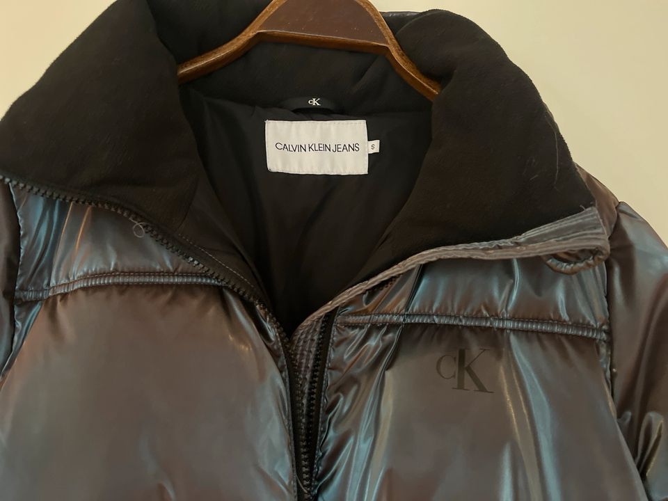 Calvin Klein Damen Jacke Größe S in Bad Salzuflen