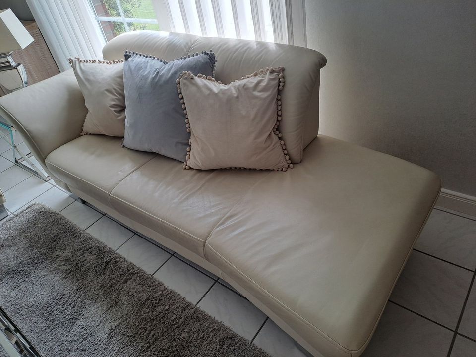 Ledersofa (creme) - Recamiere in Lindhorst