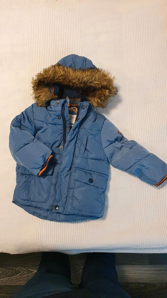 Kinder Winterjacke in 80 in Dahlem