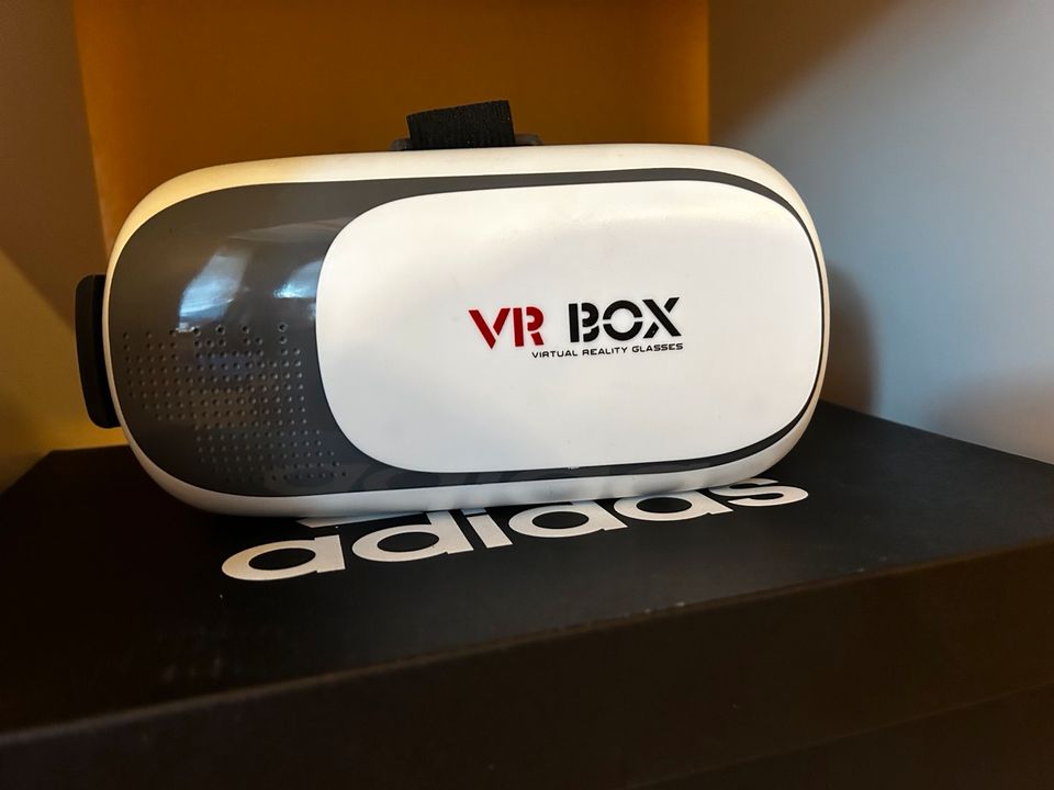 VR Box Brille in Ringsee