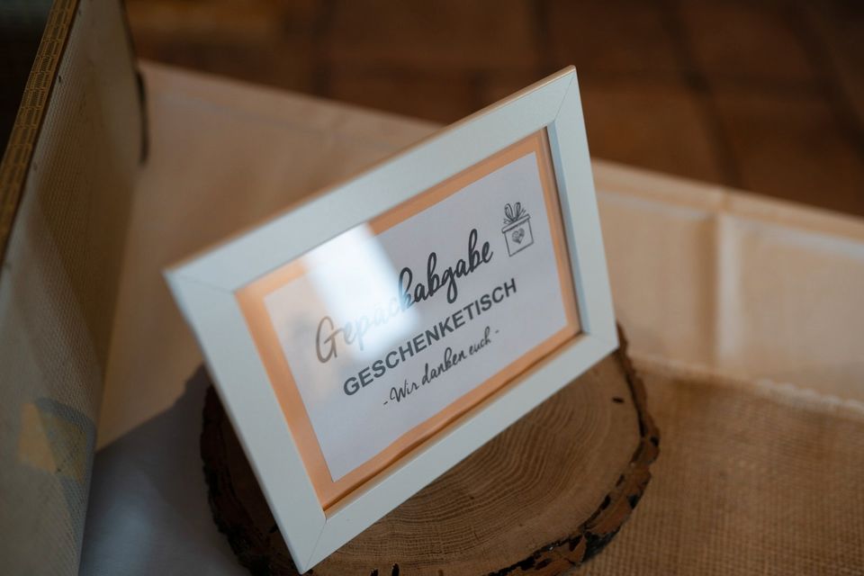 Dekorative Holzscheiben Dekoration für Feiern+Hochzeit in Kevelaer