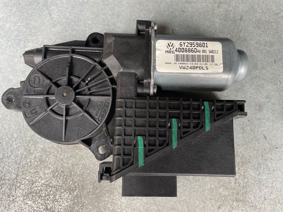 Vw Polo 9n T5 Fensterhebermotor vorne rechts 6y2959801 Efh Motor in Zossen