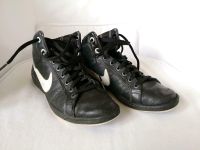 Nike Sneaker Gr. 38,5 schwarz Berlin - Reinickendorf Vorschau