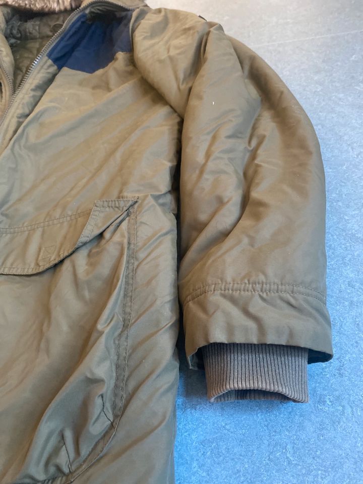 Bench Herren Mantel Parka Gr. M Winter Jacke Kapuze oliv grün in Berlin