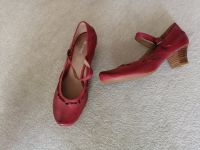 Schuhe, Damen, rotes weiches Leder, Absatz 5 cm , Gr. 38 Berlin - Charlottenburg Vorschau