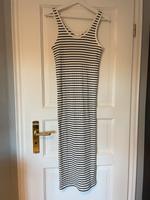 Geripptes, gestreiftes Schlauchkleid von H&M - Größe M Schleswig-Holstein - Ostenfeld (Husum) Vorschau
