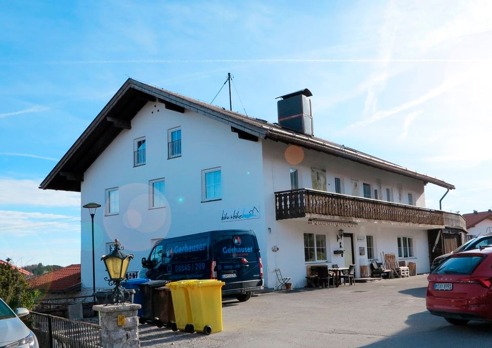 Großes Dachgeschoss-Apartment/Ferienwohnungen / Möblierte Wohnung in Bad Kohlgrub