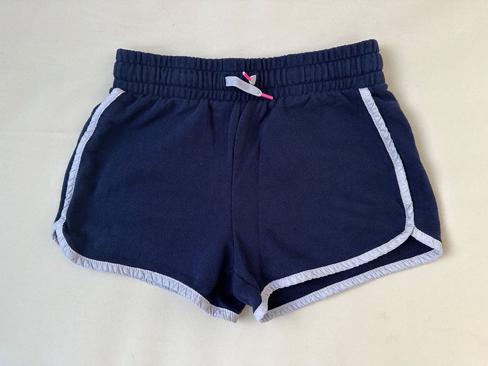 GAP Shorts in Gr. L (140) in Düsseldorf