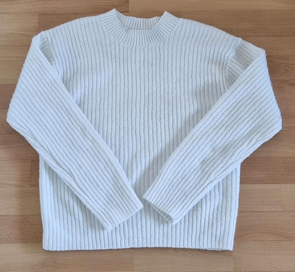 H&M Pullover Gr. XS Wollweiß in Kulmbach