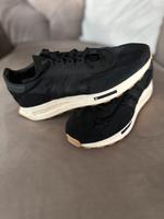 Sneaker Adidas schwarz Gr. 46 Hessen - Gründau Vorschau