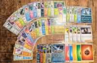 100 Pokemon Karten - Deutsch + seltene V/VMax Karte Rheinland-Pfalz - Beltheim Vorschau