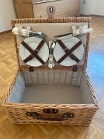 Picknickkorb mit 4 Tellern & 4x Besteck | 43X30x20 cm Baden-Württemberg - Schwetzingen Vorschau