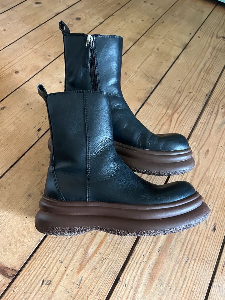 Zara Boots Plateau Stiefelette Chelsea Gr. 37 schwarz braun in Bochum