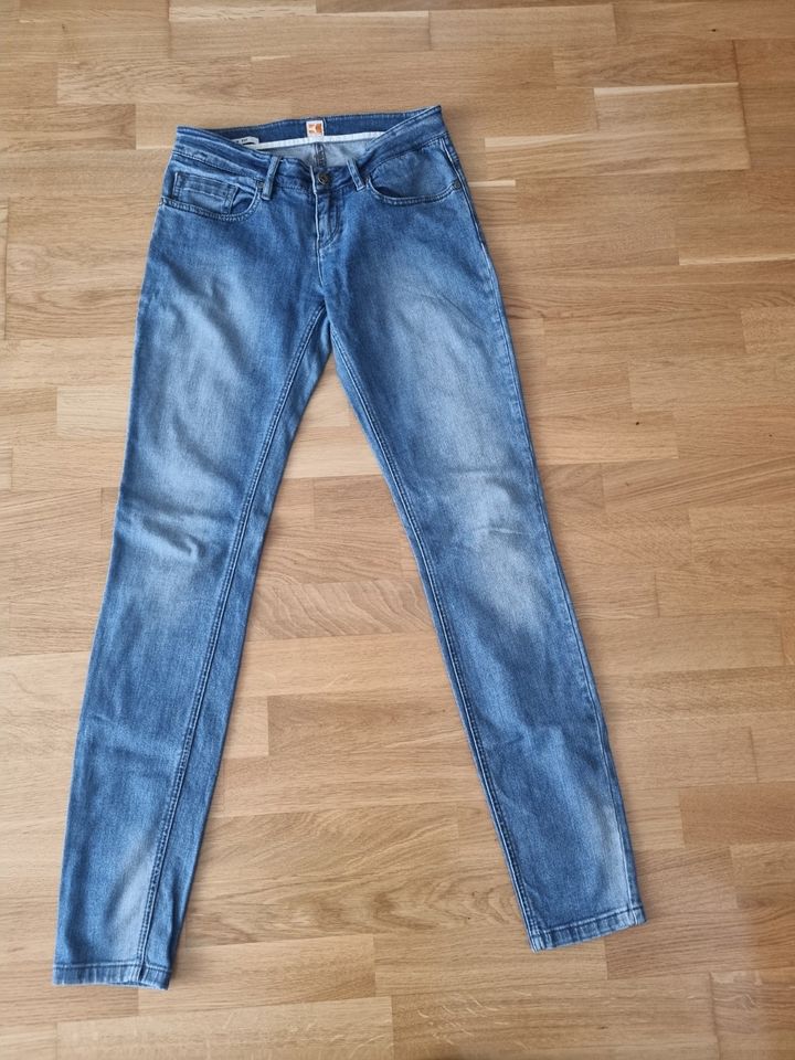 BOSS Orange Jeans Damen 28/34 Hose Slim Skinny Denim Hüftjeans Je in Frankfurt am Main