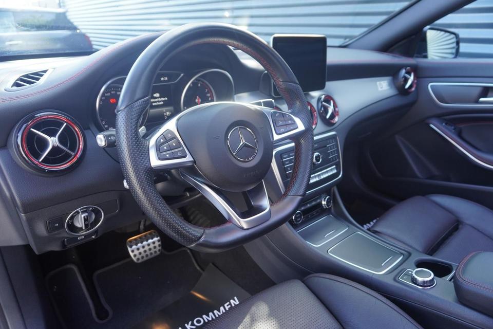 Mercedes-Benz CLA 250 SHOOTING-BRAKE|4MATIC|AMG-LINE|PANO|LED in Monheim am Rhein