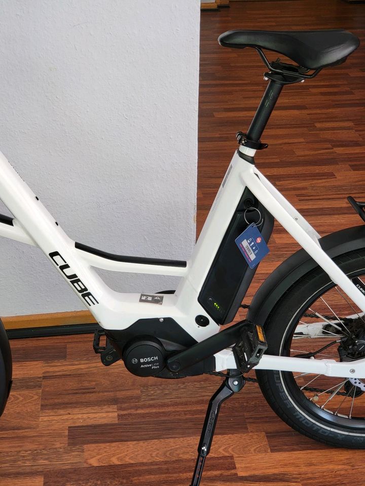 E BIKE CUBE 20ZOLL ,BOSCH 50NM, 500W, 1740KM in Vlotho