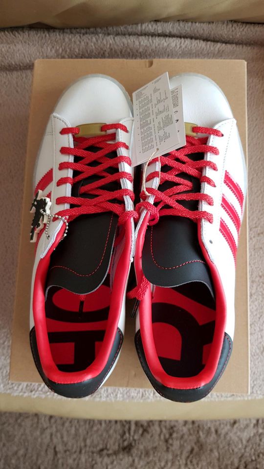 Adidas Campus EU44/US10 Neu in Straubing