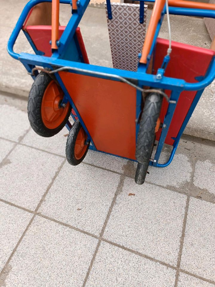 Krippenwagen DDR Kinderwagen Kutsche in Bad Lobenstein