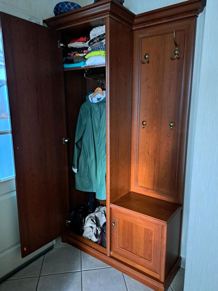 Garderobe Schrank in Tespe