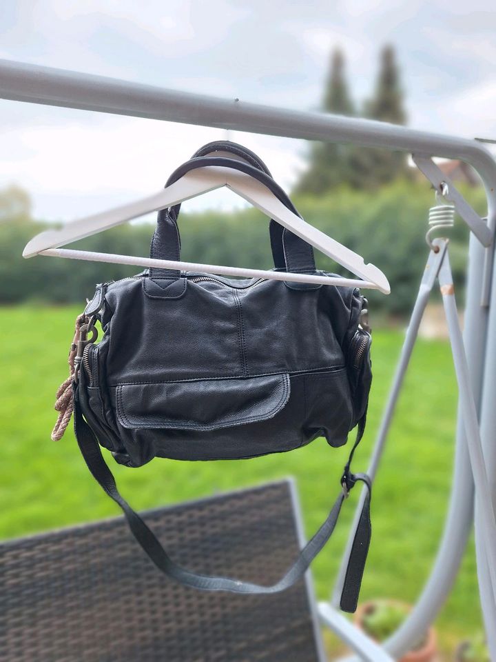 Tasche Liebeskind verschiedene Modelle und Farben in Ihrlerstein