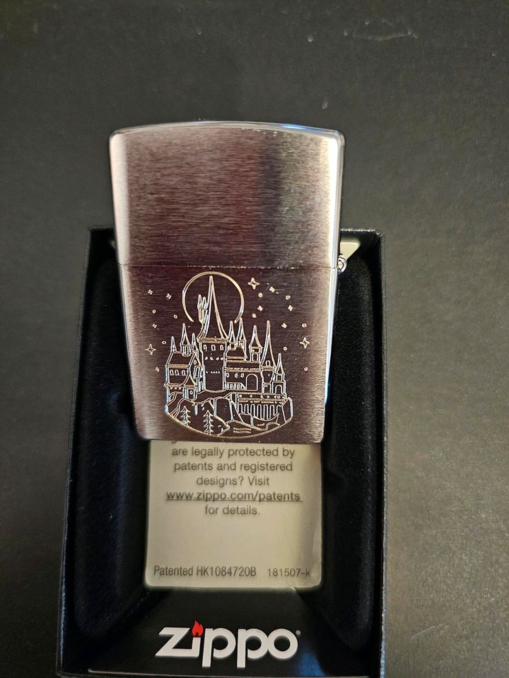 Zippo Harry Potter Hogwarts Gravur in Viersen