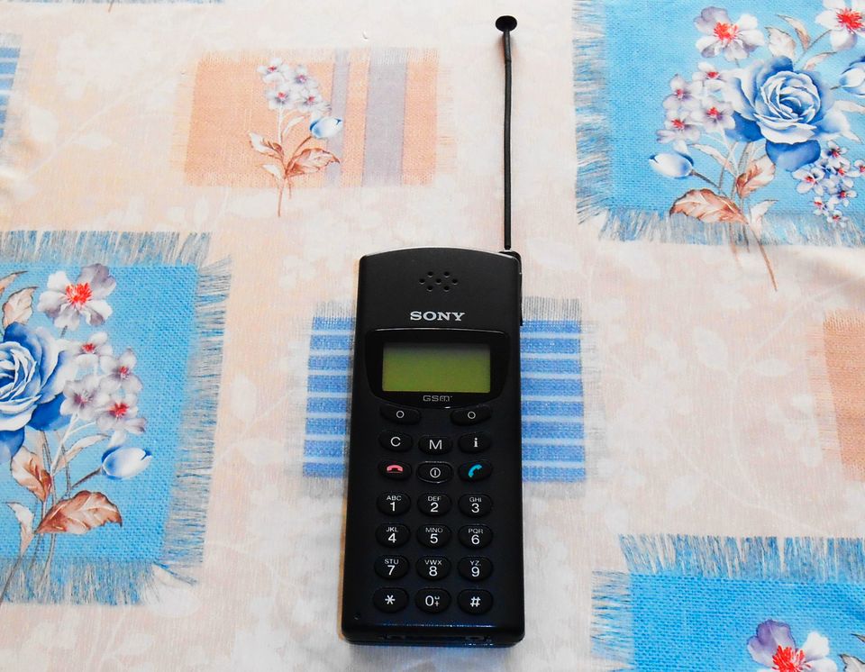 Rarität von 90-er Handy Sony S24859-C2500-A9-1 Mobile CM-D200 GSM in München