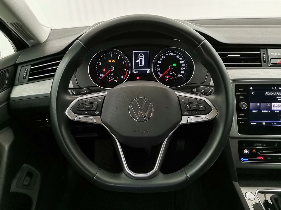 Volkswagen Passat Variant 1.5 AHK|LED|Navi|Business in Mittelbach