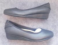 Pumps, Keilpumps, s.Oliver,  schwarz, Größe 40, NEU! Mit Karton. Hessen - Stadtallendorf Vorschau