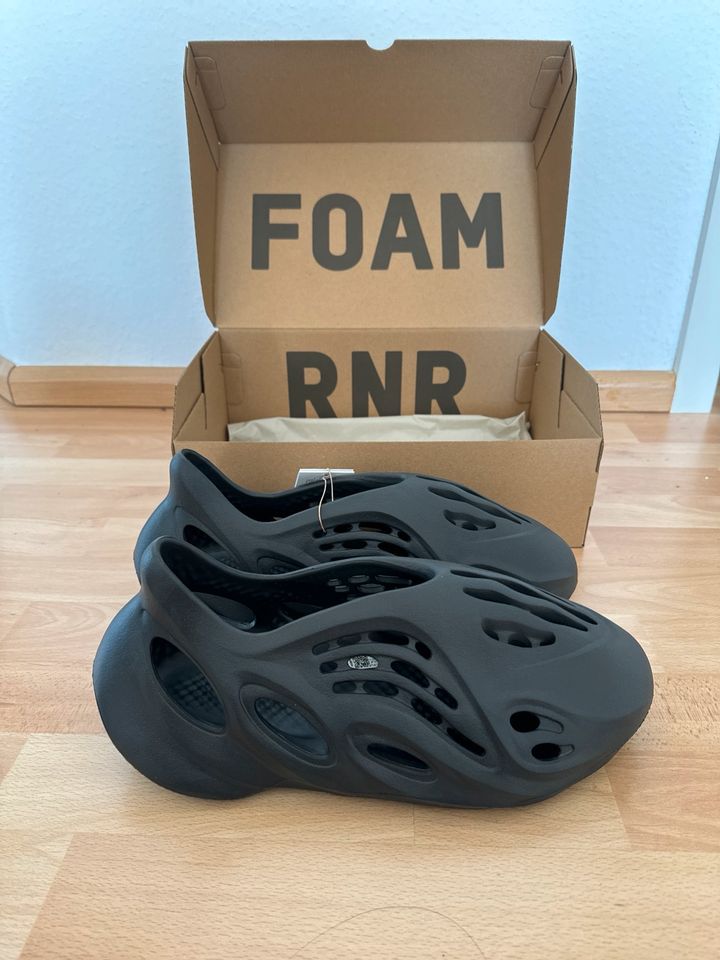 Yeezy Foam Runner Onyx in Mainz