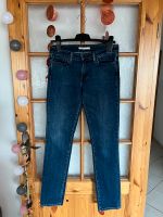 Stretchjeans von Levi’s 712 Gr.S Inch 28 Hessen - Edermünde Vorschau