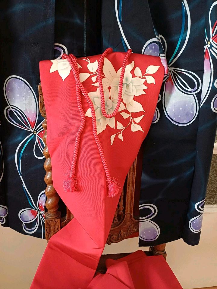 Japan, Kimono, Yukata als Set, Obi /Obijime aus japanischer Seide in Bonn