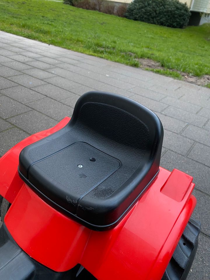 Rotes Traktorauto Spielzeug wie NEU, Geschenk in Bremen